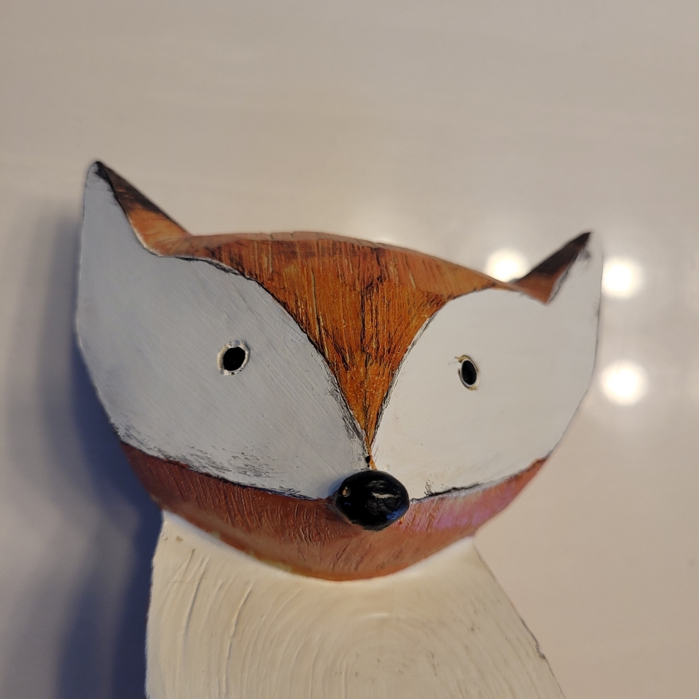 Fox Figurine Rustic Wood-look Resin With Woodsy Etchings On Tail - Picture 12 of 16